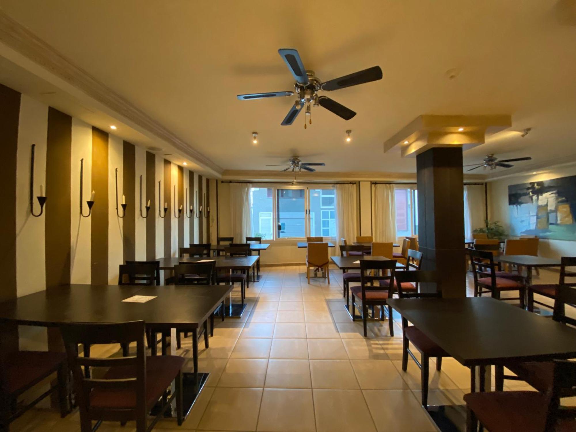 拉阿尔迪套房酒店 San Nicolás 外观 照片