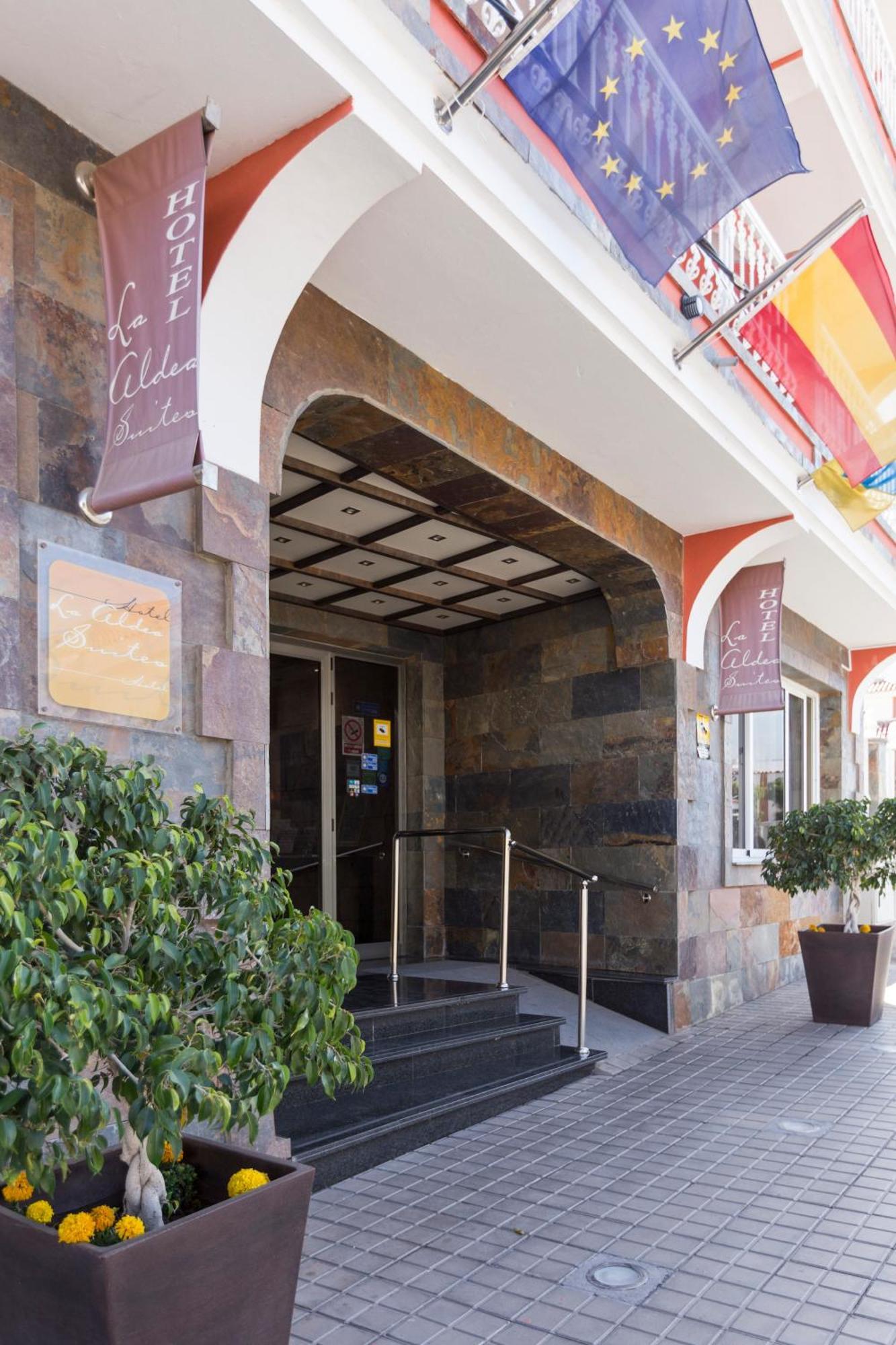 拉阿尔迪套房酒店 San Nicolás 外观 照片