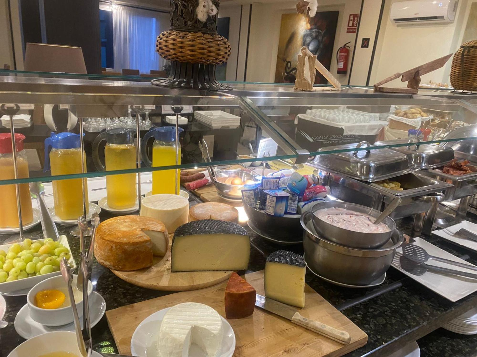 拉阿尔迪套房酒店 San Nicolás 外观 照片