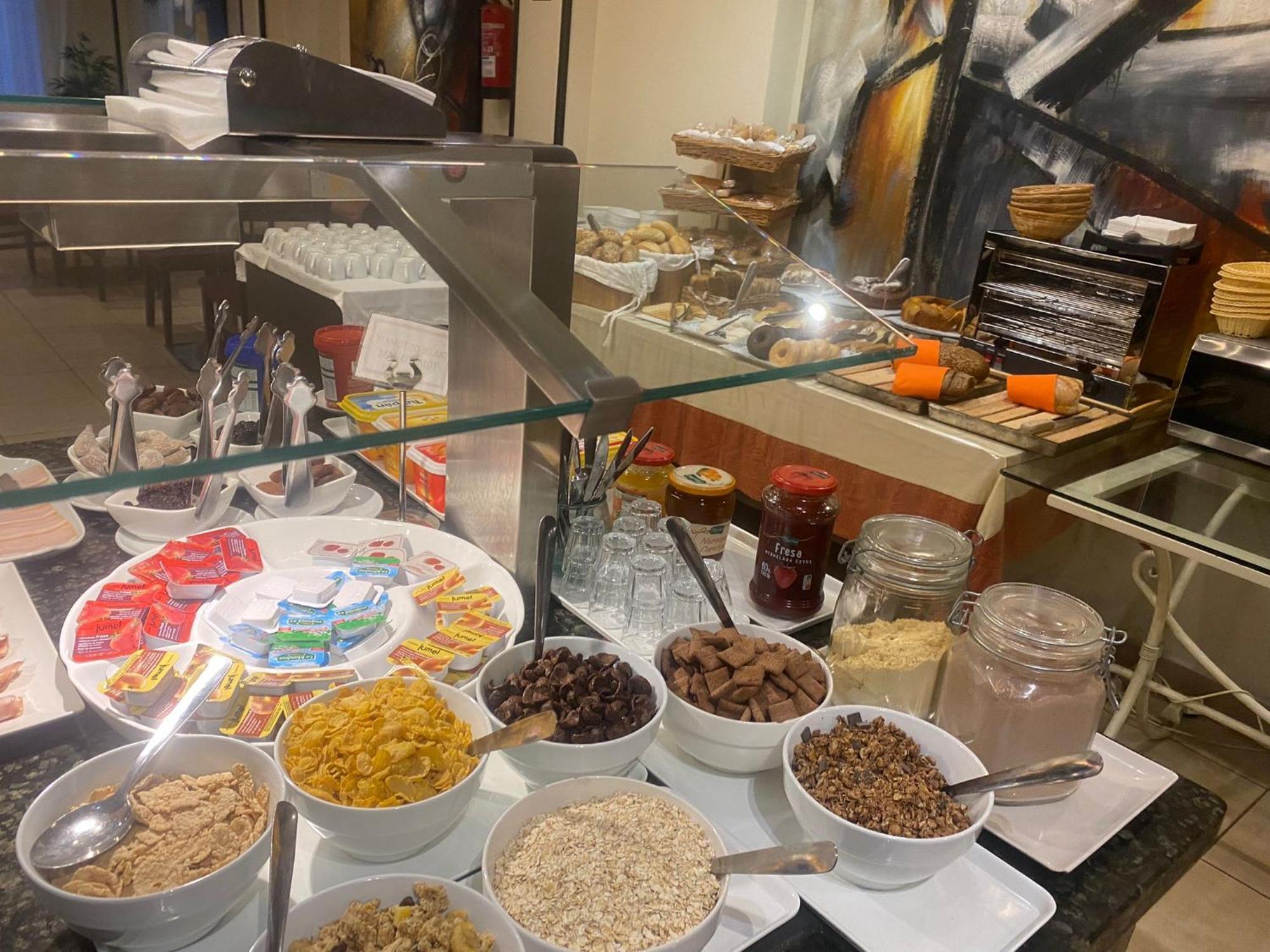 拉阿尔迪套房酒店 San Nicolás 外观 照片